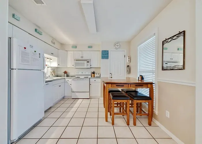 The Front 601- Affordable Beachfront Holiday home Gulf Shores
