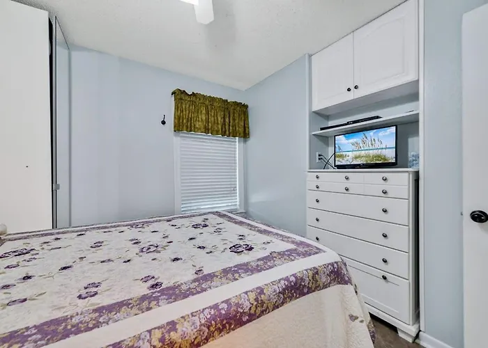 The Front 601- Affordable Beachfront Holiday home Gulf Shores