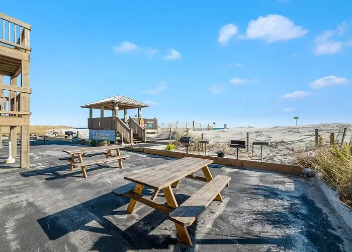 The Front 601- Affordable Beachfront Holiday home Gulf Shores